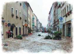 Überschwemmte Innenstadt durch das Jahrhunderthochwasser 2002
